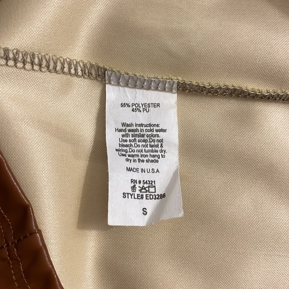 Windsor Slay It With Style Mini Skirt black size small
Size: S - Picture 8 of 10